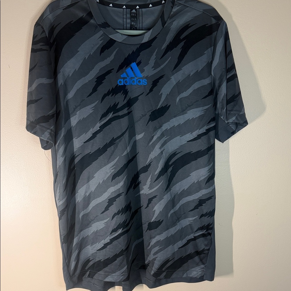 adidas Men’s Gray & Black Camo Short Sleeve Tee with Blue Logo